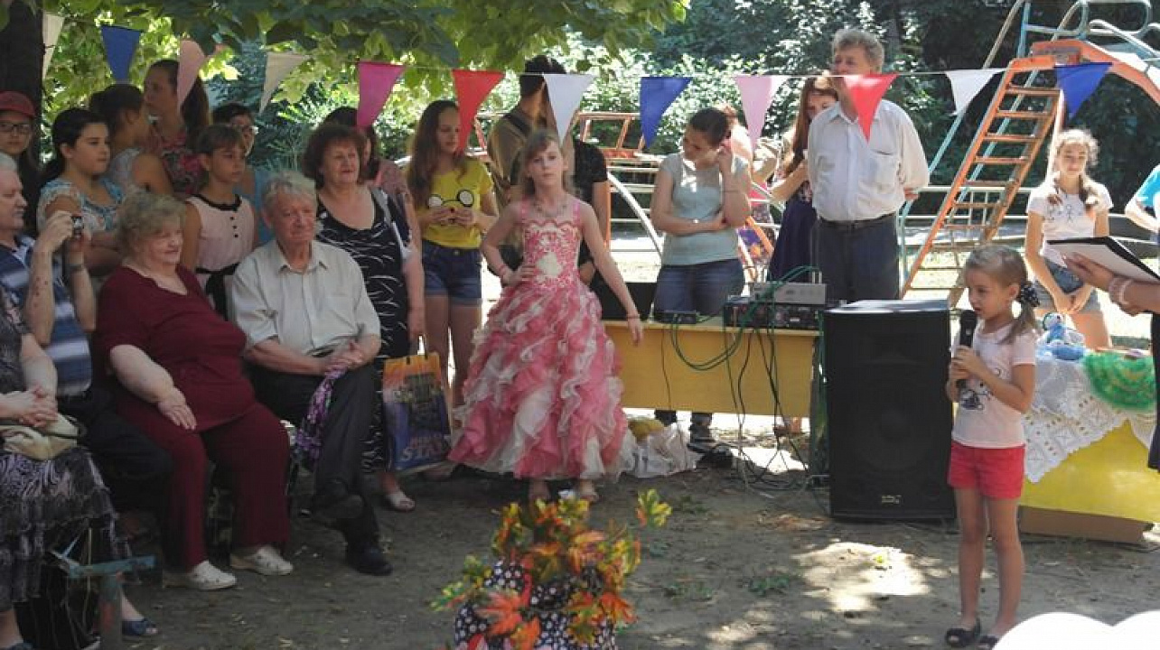 В Центральном округе прошел смотр-конкурс художественного творчества детей «Таланты нашего двора»