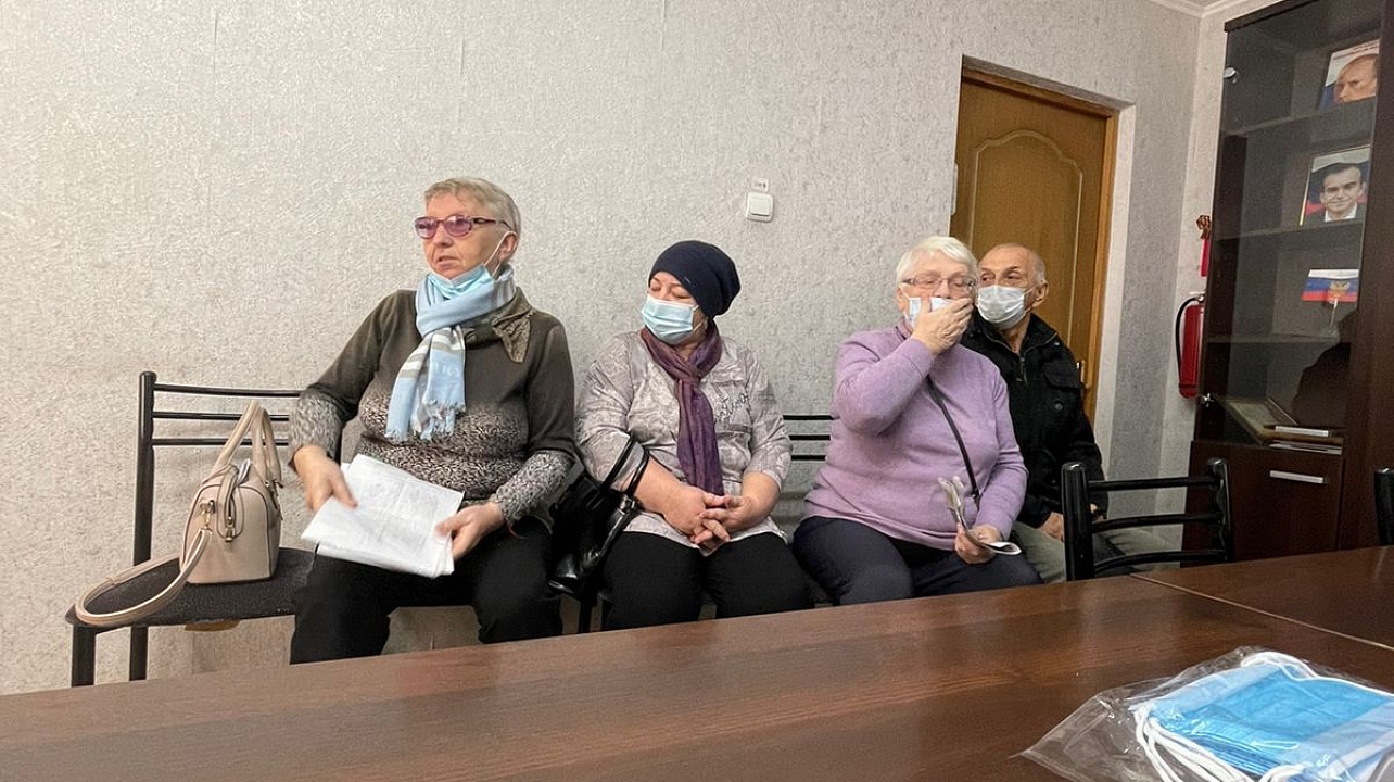 Сегодня в поселках Березовом и Белозерном прокуратура Краснодара провела личный прием граждан