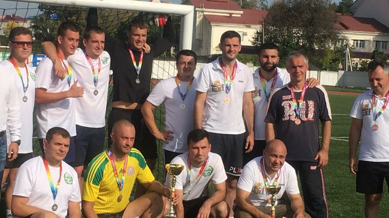 Команда Западного округа заняла второе место в турнире по мини-футболу