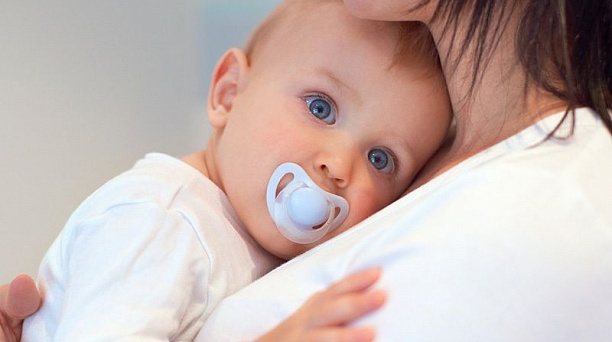 Управление социальной защиты предлагает оформить пособие по уходу за ребенком