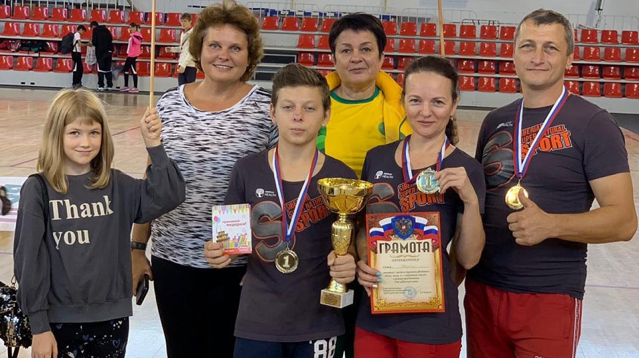 Спортивная семья3.jpg