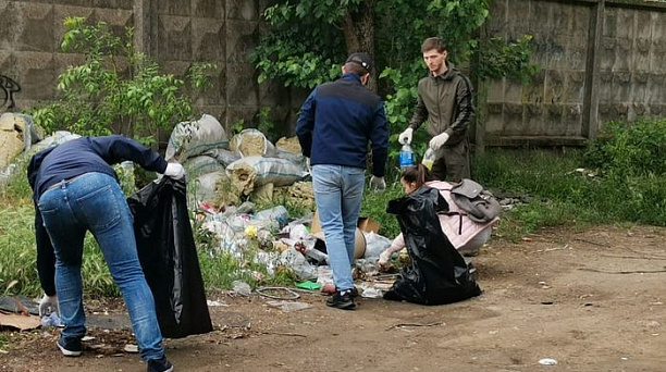 В Центральном округе прошла акция "Чистый берег реки Кубань"