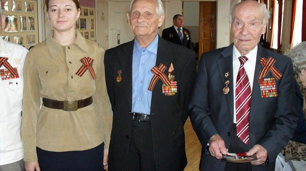 Ветераны принимают поздравления!