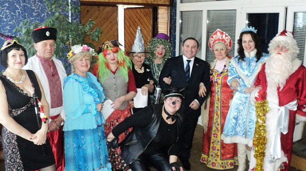 Депутат городской Думы Краснодара поздравил общественников с Новым годом и Рождеством