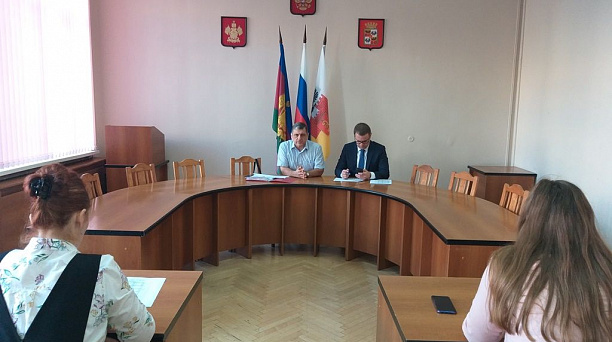 В администрации Западного округа  прошло совещание по вопросу мобилизации налоговых задолженностей физлиц