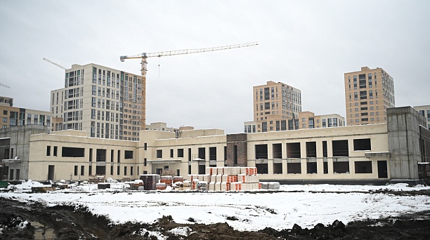 Евгений Наумов проверил ход строительства социальных объектов в районе Западного Обхода Краснодара