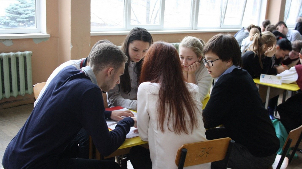 Команда школы №42 заняла третье место в окружном этапе  конкурса «Я – гражданин России»