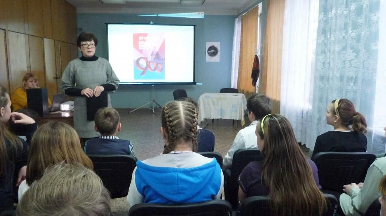 В ЦТД посёлка Лазурного прошла литературно-музыкальная гостиная для детей «Горький хлеб Ленинграда»