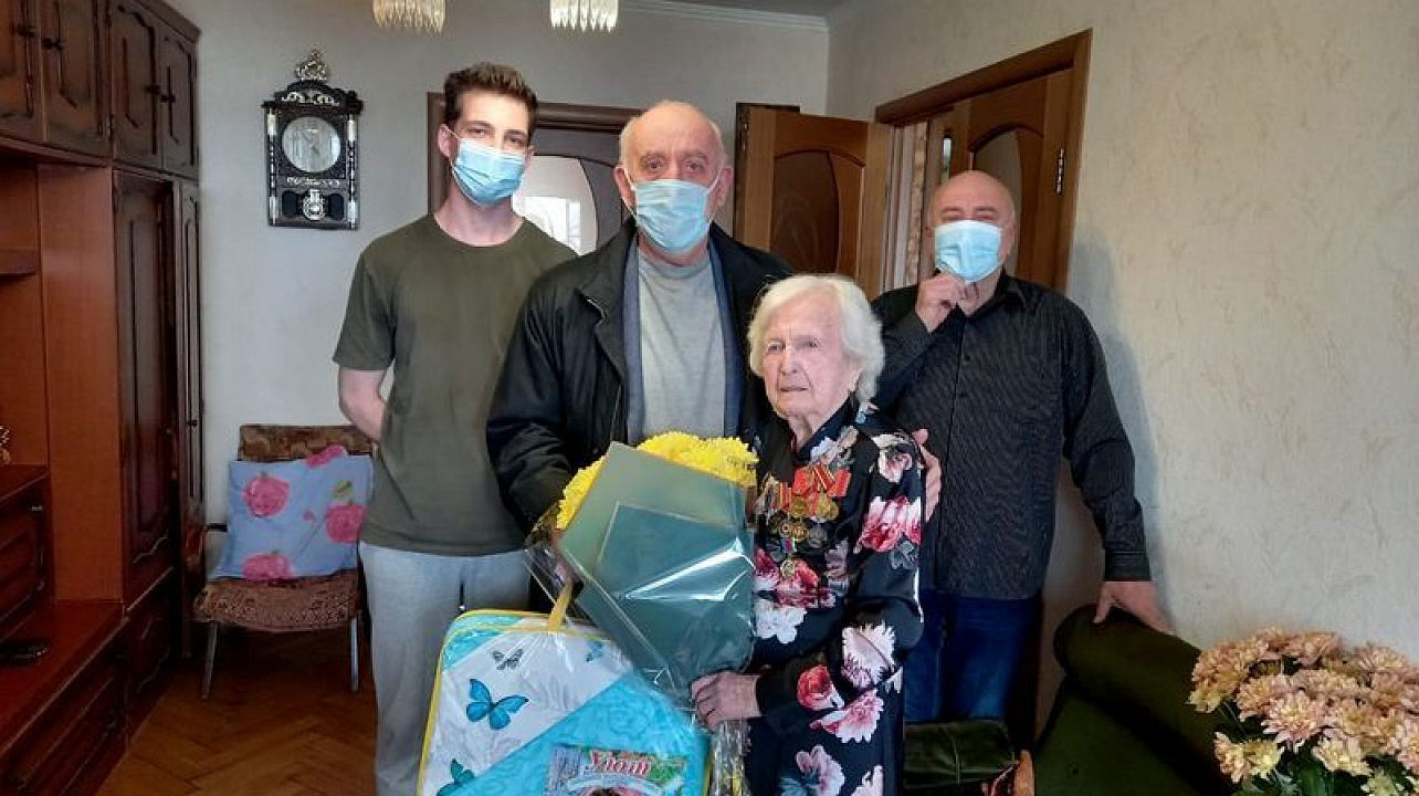 Сегодня участнице Великой Отечественной войны Татьяне Васильевне Юшко исполнилось 100 лет