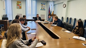 В Карасунском округе прошло совещание, посвященное организации работы межведомственных групп для посещения по месту жительства отдельных категорий семей в декабре 2025