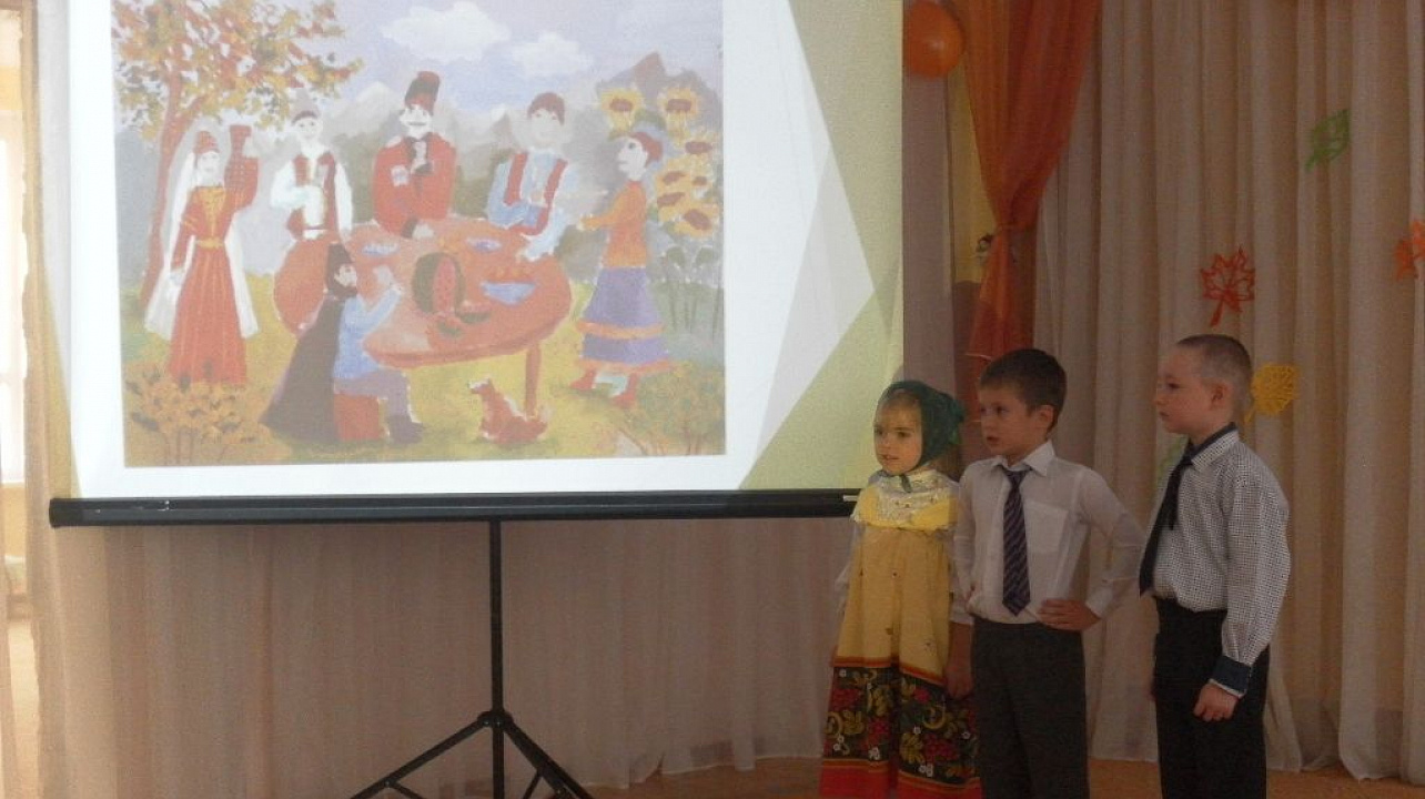 День народного единства отметили в детском саду Западного округа
