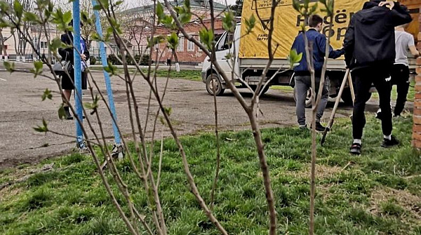 Казаки приняли участие в акции «Посади своё дерево»