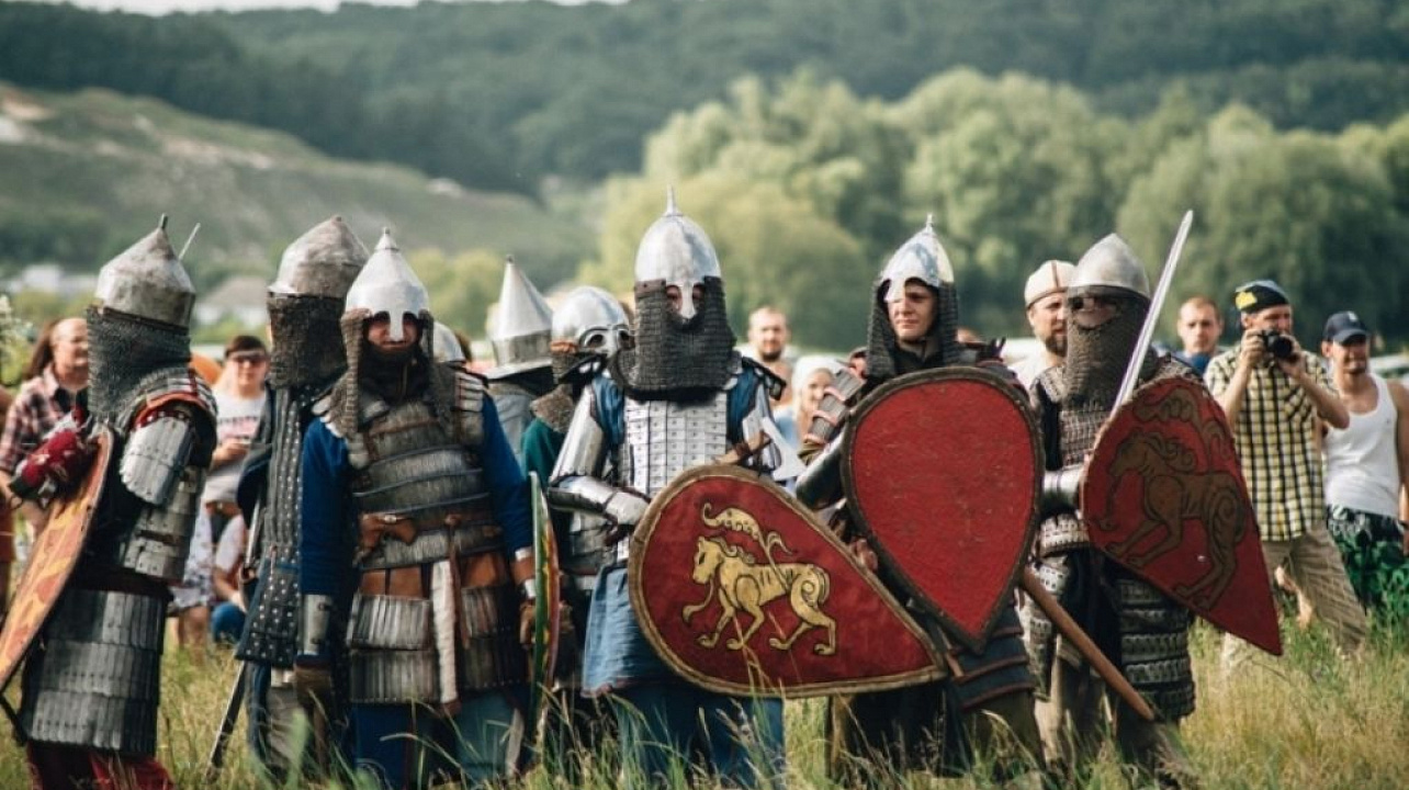 На площади им. А. С. Пушкина пройдет фестиваль по артистическому фехтованию и боевому танцу