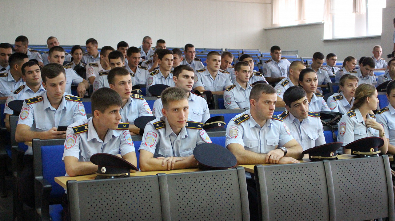 Курсанты университета МВД получили золотые знаки ВФСК ГТО