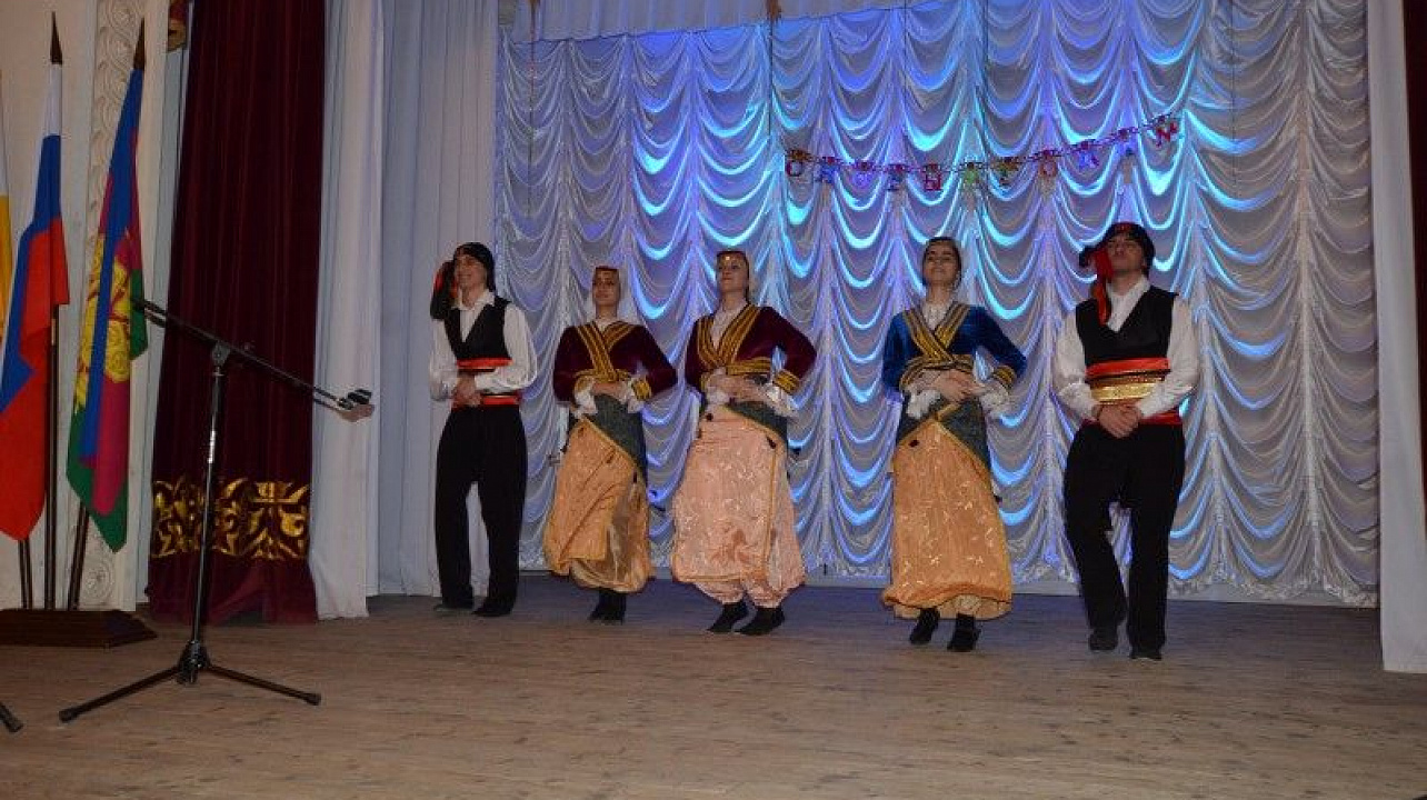 Новогодний вечер дружбы с участием руководителей национально-культурных объединений состоялся в Краснодаре (2).JPG