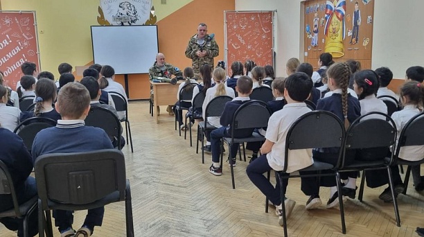Урок мужества для учащихся начальных классов