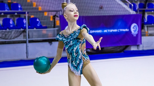 115 спортсменок стали участницами городского чемпионата по художественной гимнастике
