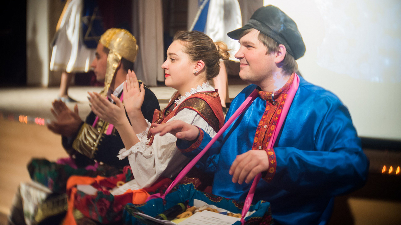 Клуб интернациональной дружбы встречает Новый 2018 год! (2).jpg