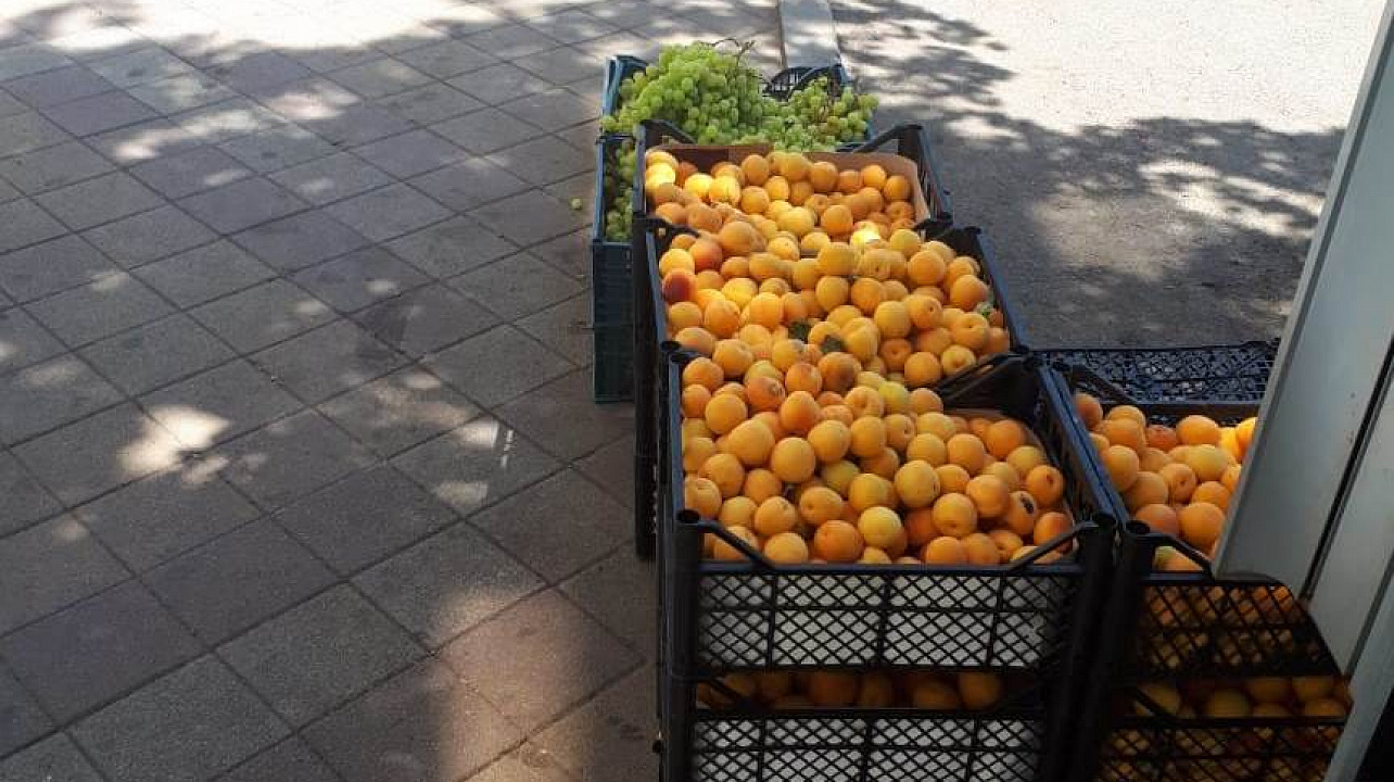 В Западном округе продолжается работа по пресечению «стихийной торговли»