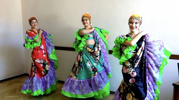 Педагогов Западного округа поздравили с Днем учителя