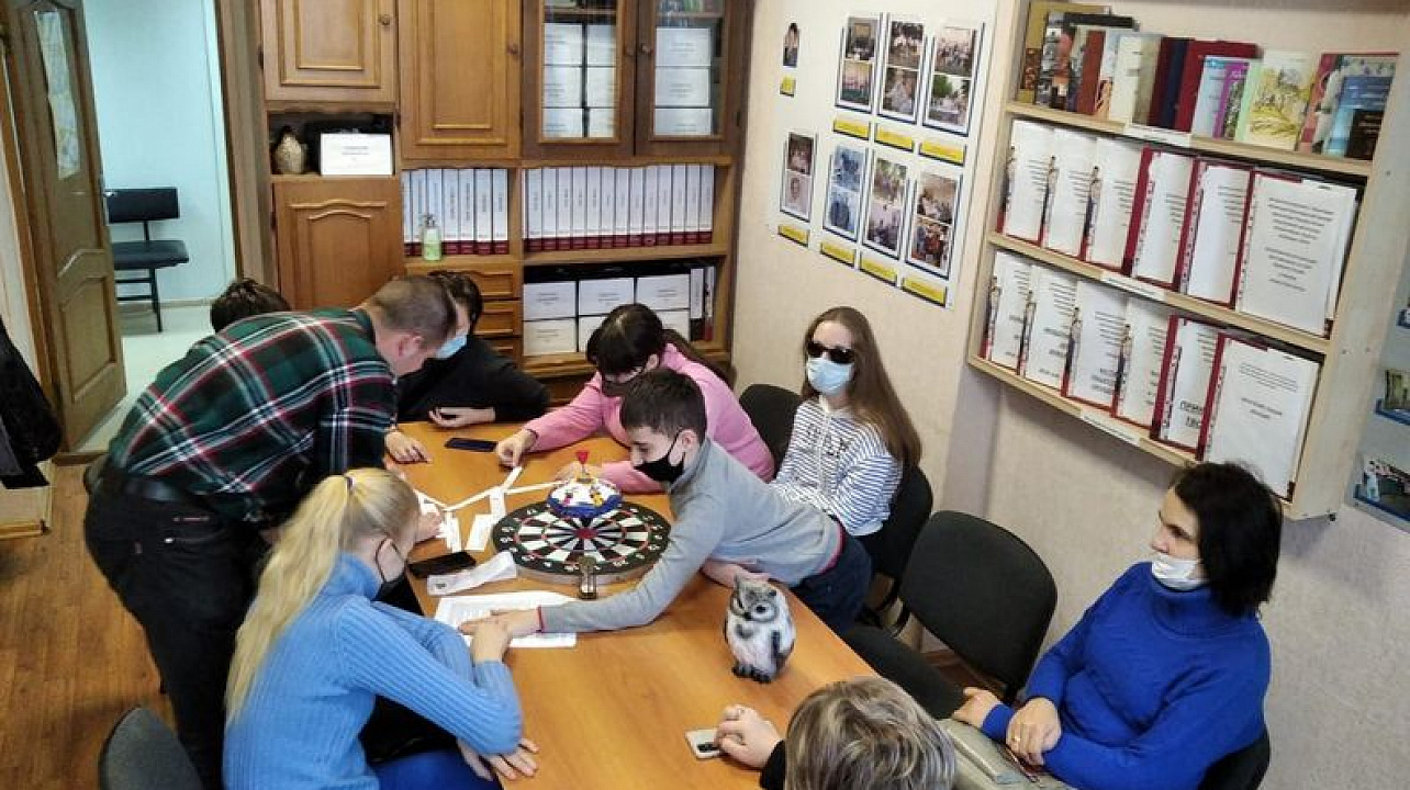 В общественной организации «ВОИ» Центрального округа прошла игра «Что? Где? Когда?»