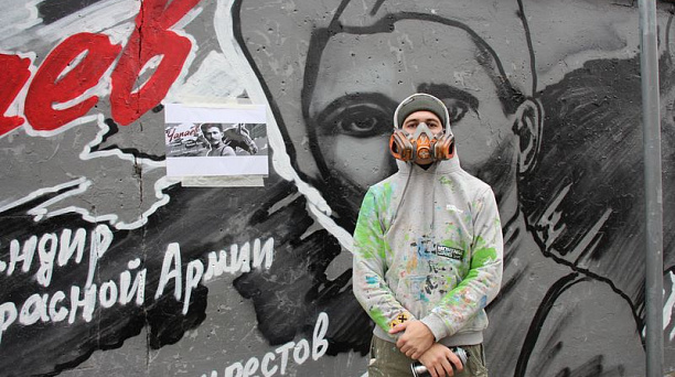 На одноименной улице появился портрет Василия Ивановича Чапаева