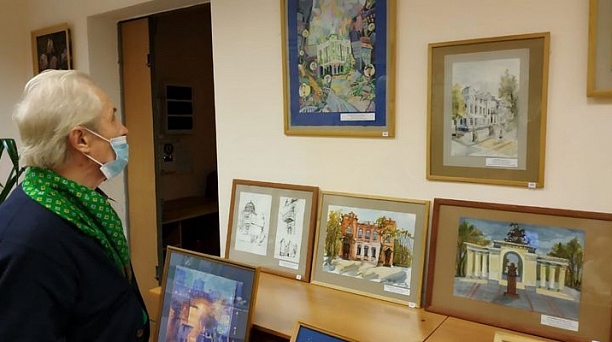 Полотен с пейзажами Центрального округа становится все больше – в округе продолжается конкурс рисунков