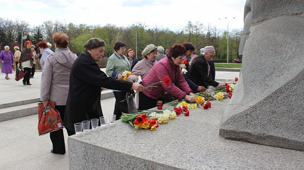 Сегодня в Центральном округе прошел митинг-реквием, посвященный Международному дню освобождения узников фашистских лагерей