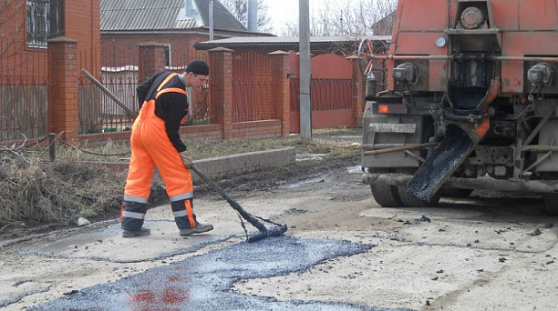 В Елизаветинской приводят в порядок дороги