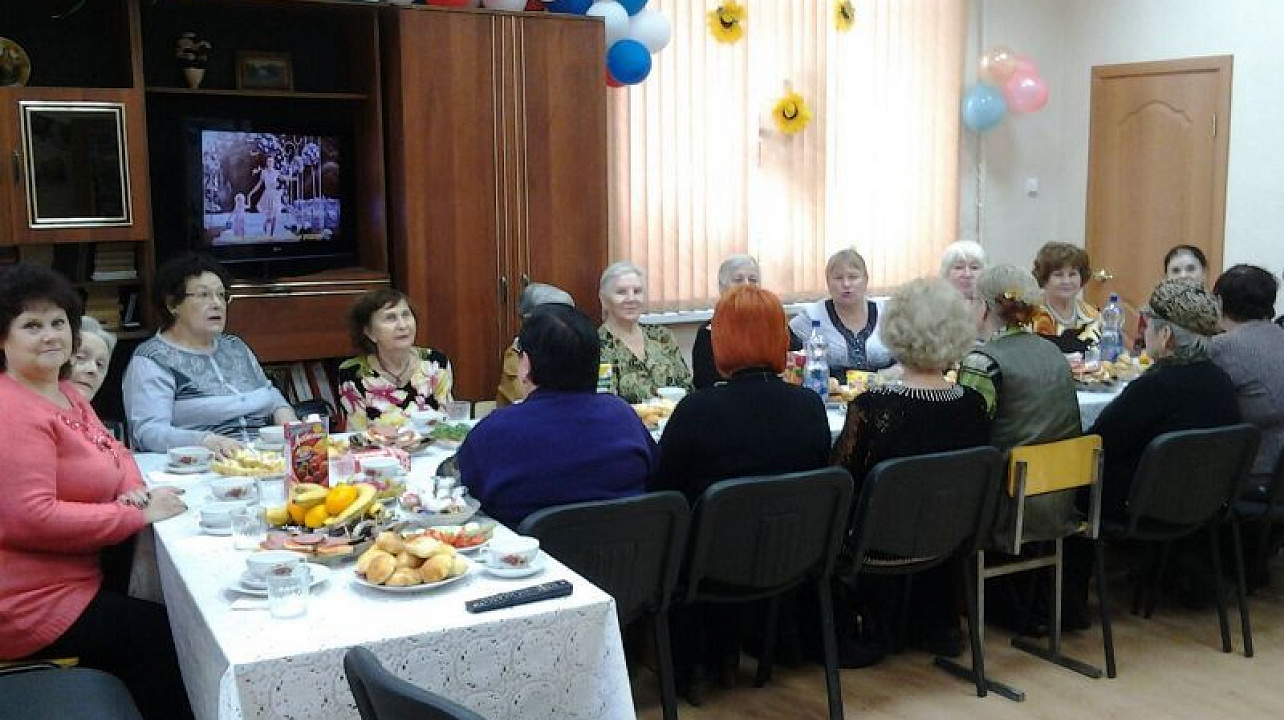 В Центральном округе прошли праздники, посвященные Дню матери