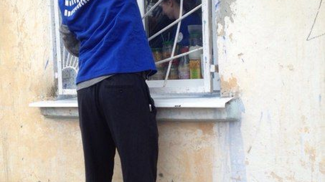 Члены молодёжного Совета Прикубанского округа оказали адресную помощь трем ветеранам