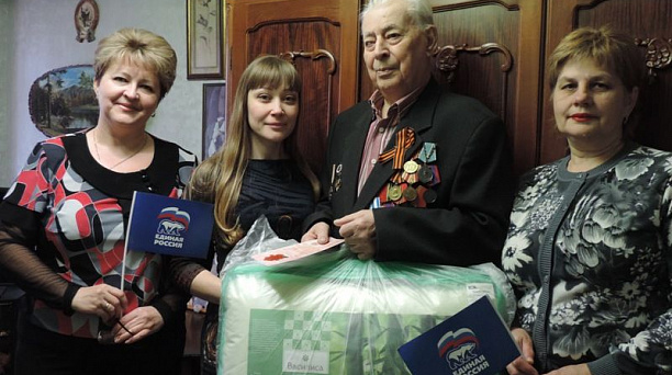 Участнику Великой Отечественной Войны Петру Колесникову исполнилось 90 лет