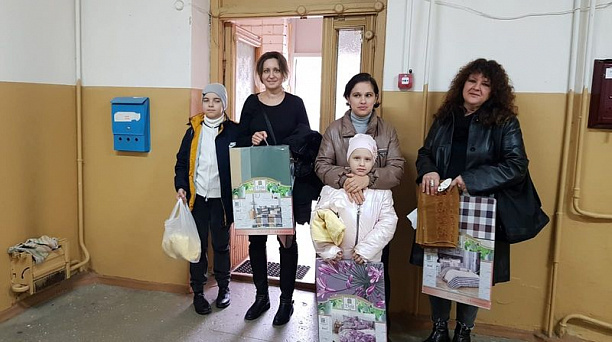 Женщин - членов «ВОИ» Центрального округа поздравили с Днем матери