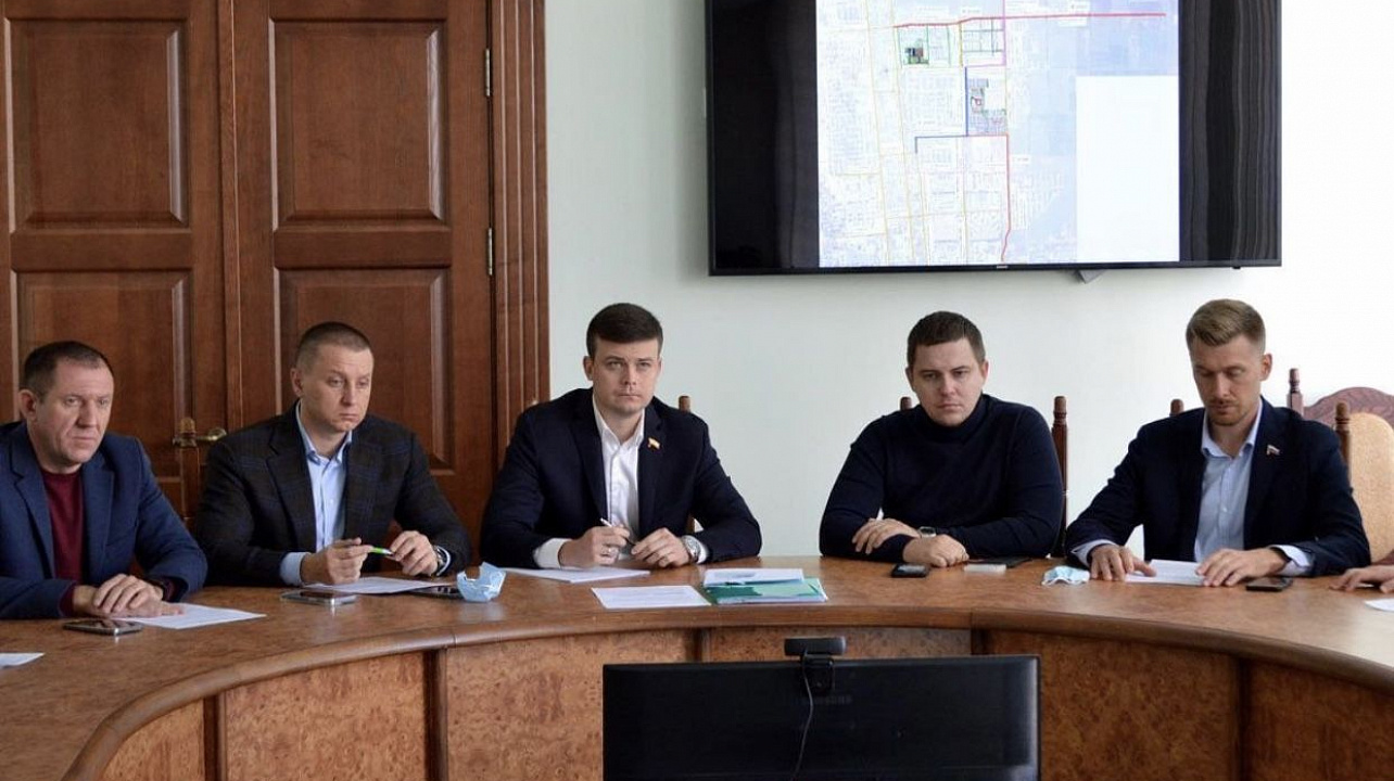 Развитие территории п. Калинино-1 обсудили на совместном заседании комитетов городской Думы