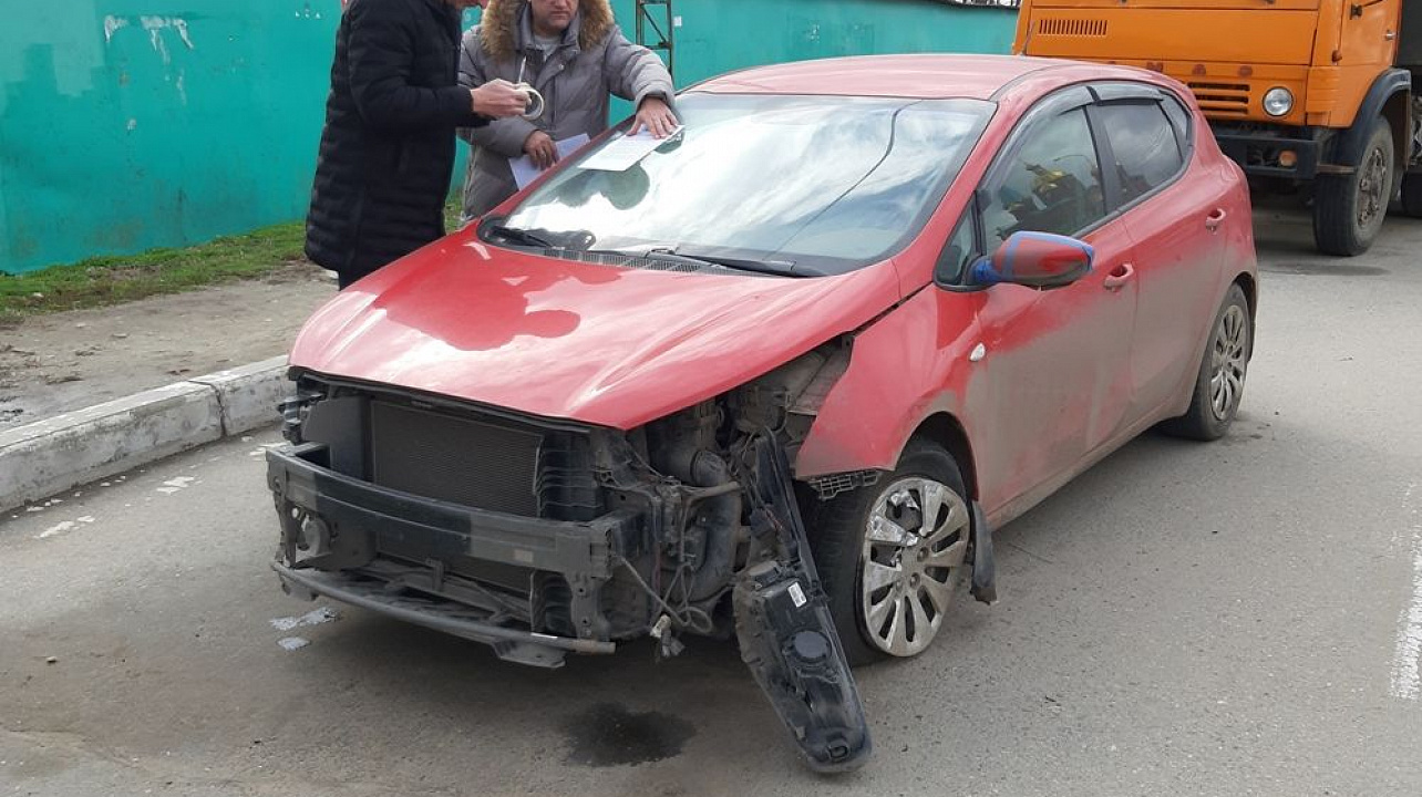 В Западном округе продолжается работа по выявлению брошенного автотранспорта