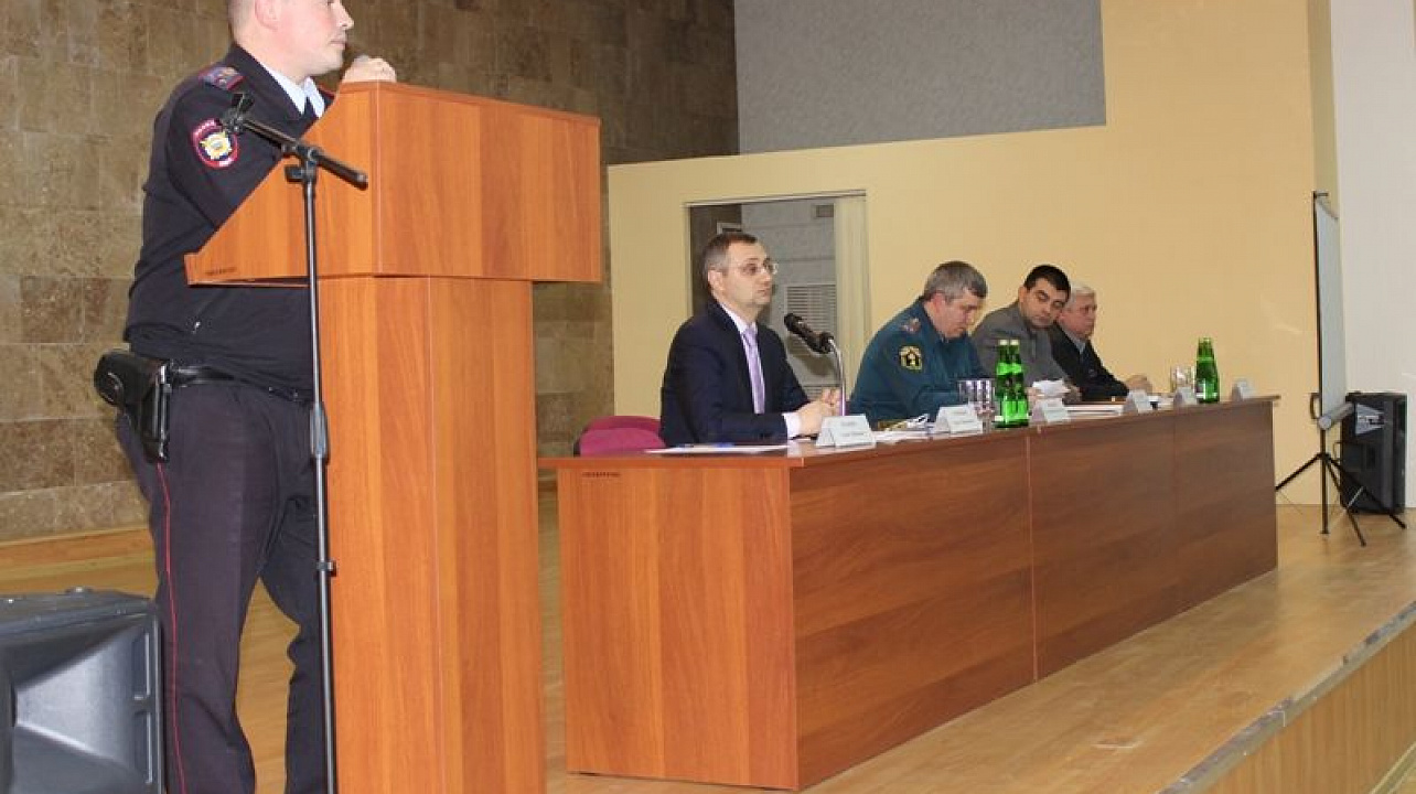 В администрации Центрального округа обсудили вопросы пожарной и антитеррористической безопасности