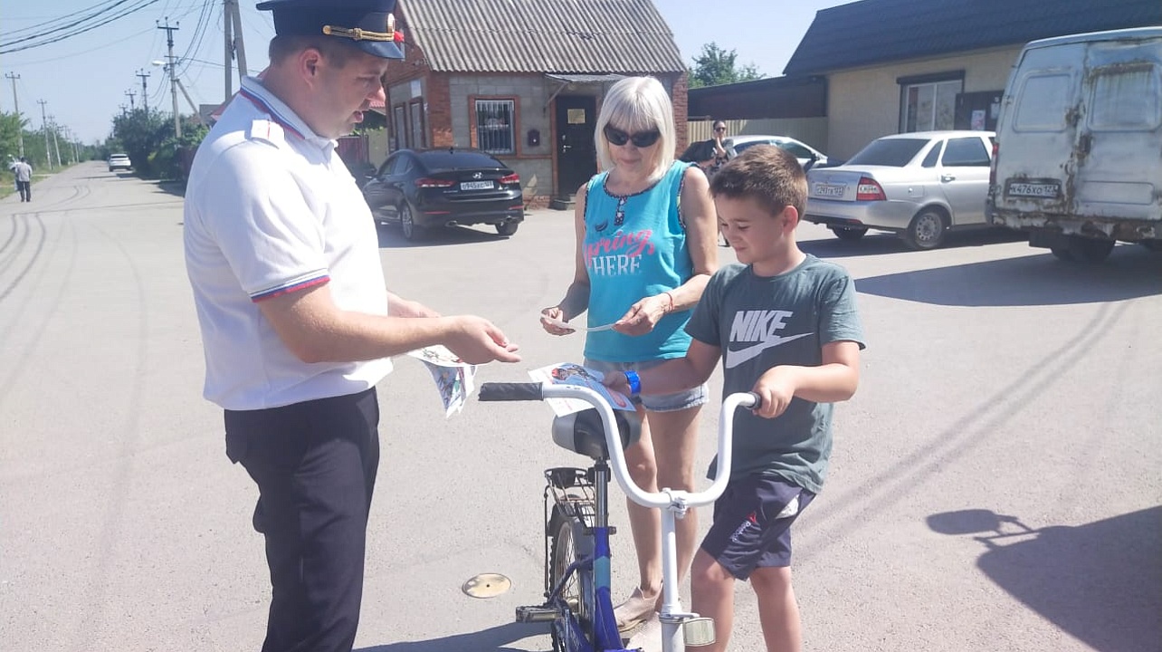 В СНТ «Автомобилист» и «Северное» с подростками прошли занятия по правилам дорожного движения