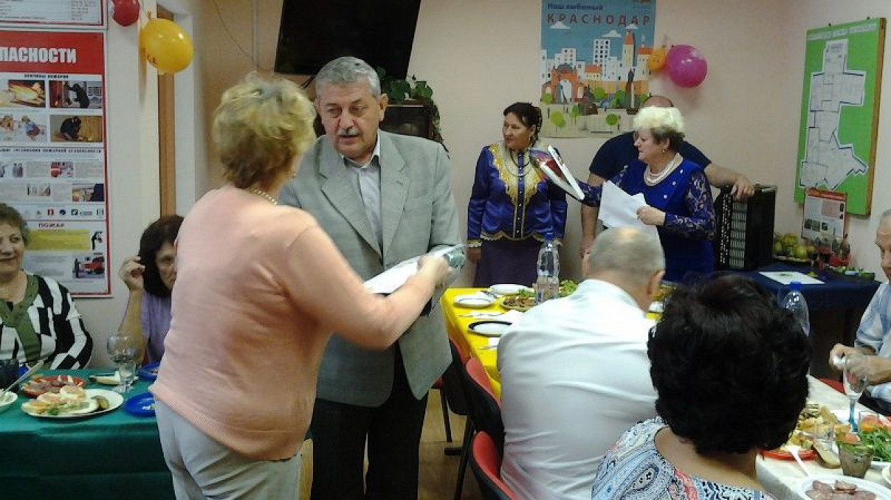 В территориальных центрах Центрального округа отметили День города