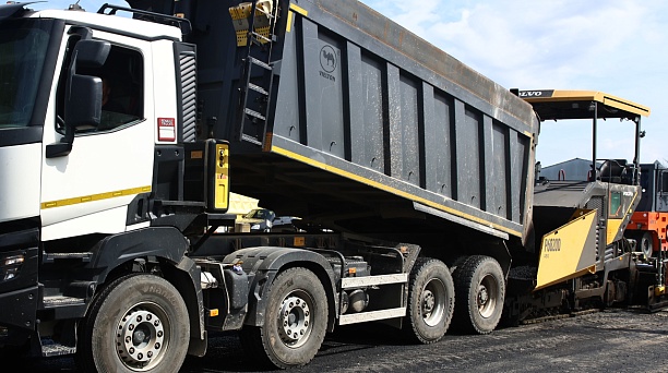 В районе Западного Обхода заасфальтируют гравийную дорогу