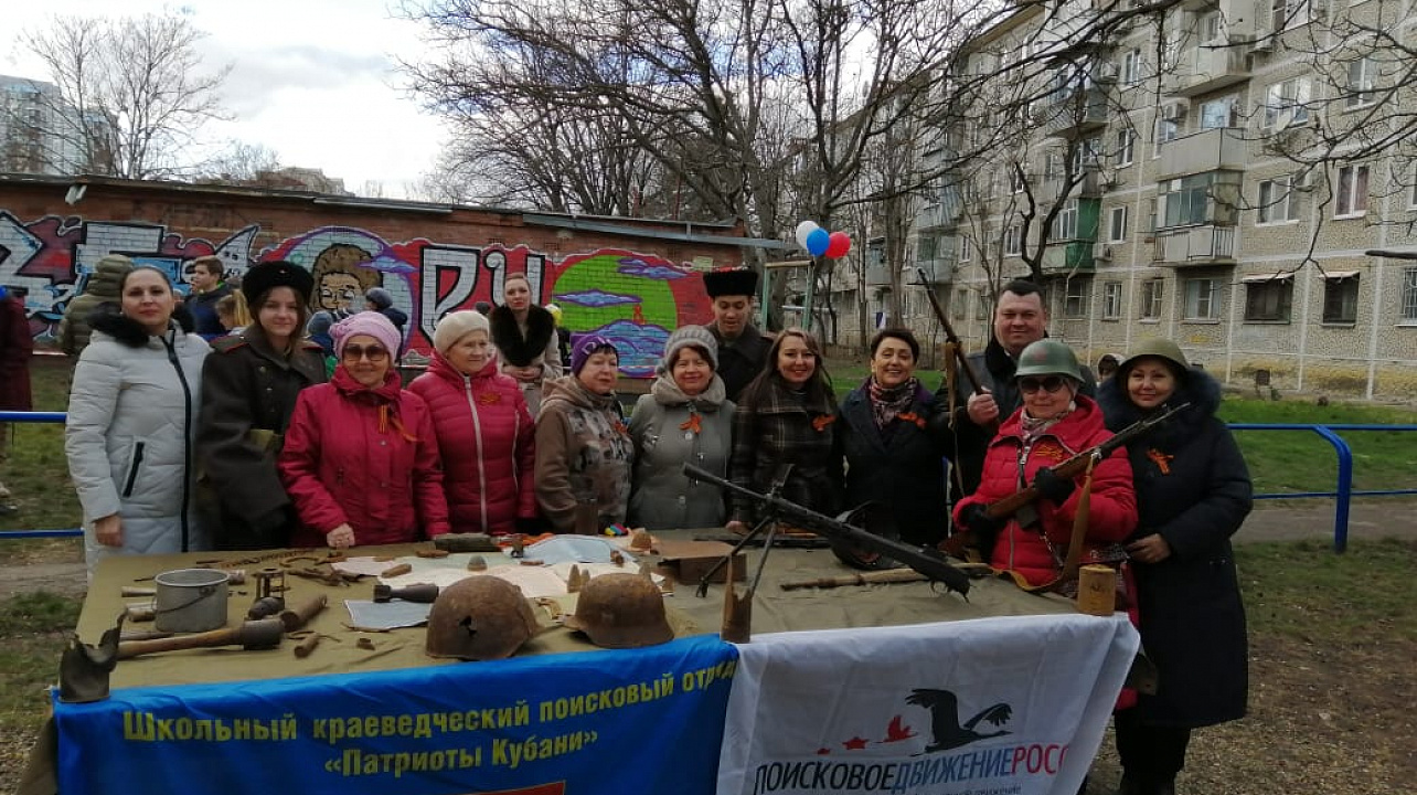 В микрорайоне Фестивальном общественники провели военно-тактическую игру «Сыны Победы»