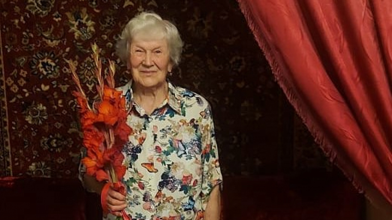 С юбилеями поздравили двух жительниц Прикубанского округа