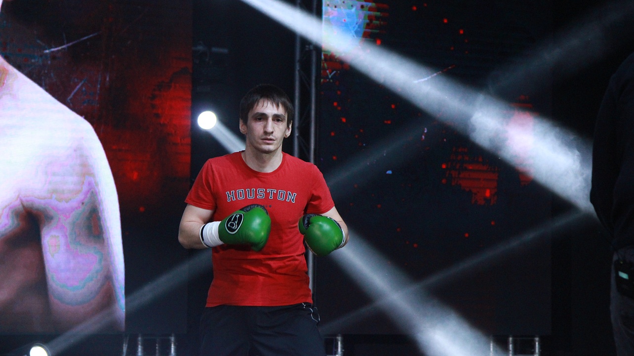 Мурад Алиев одержал победу над венесуэльцем Франклином Манзаниллой