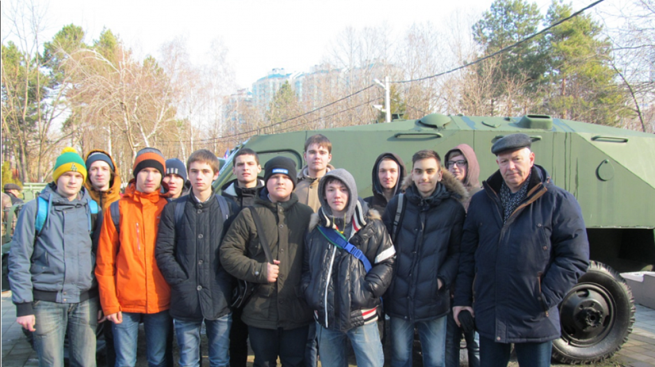 Студенты колледжа Центрального округа побывали на экскурсии в Выставочном зале Боевой славы