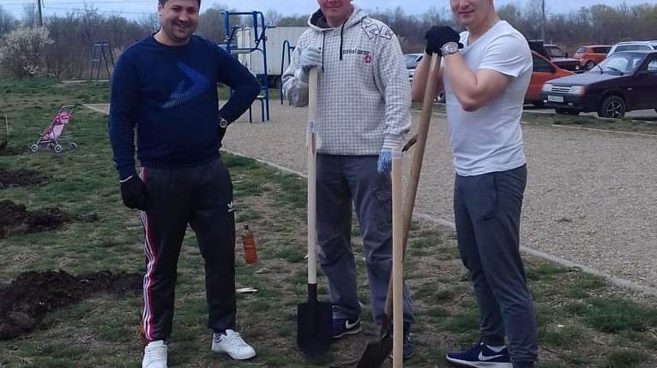 В Карасунском округе продолжается «санитарный» марафон по наведению порядка и благоустройству