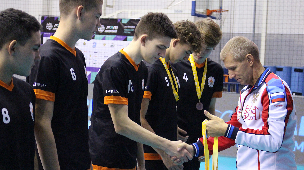Определились победители Первенства Краснодара по волейболу среди юношей и девушек