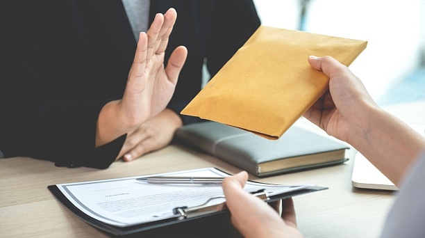 Неформальная занятость несет риски как для сотрудников, так и для работодателей