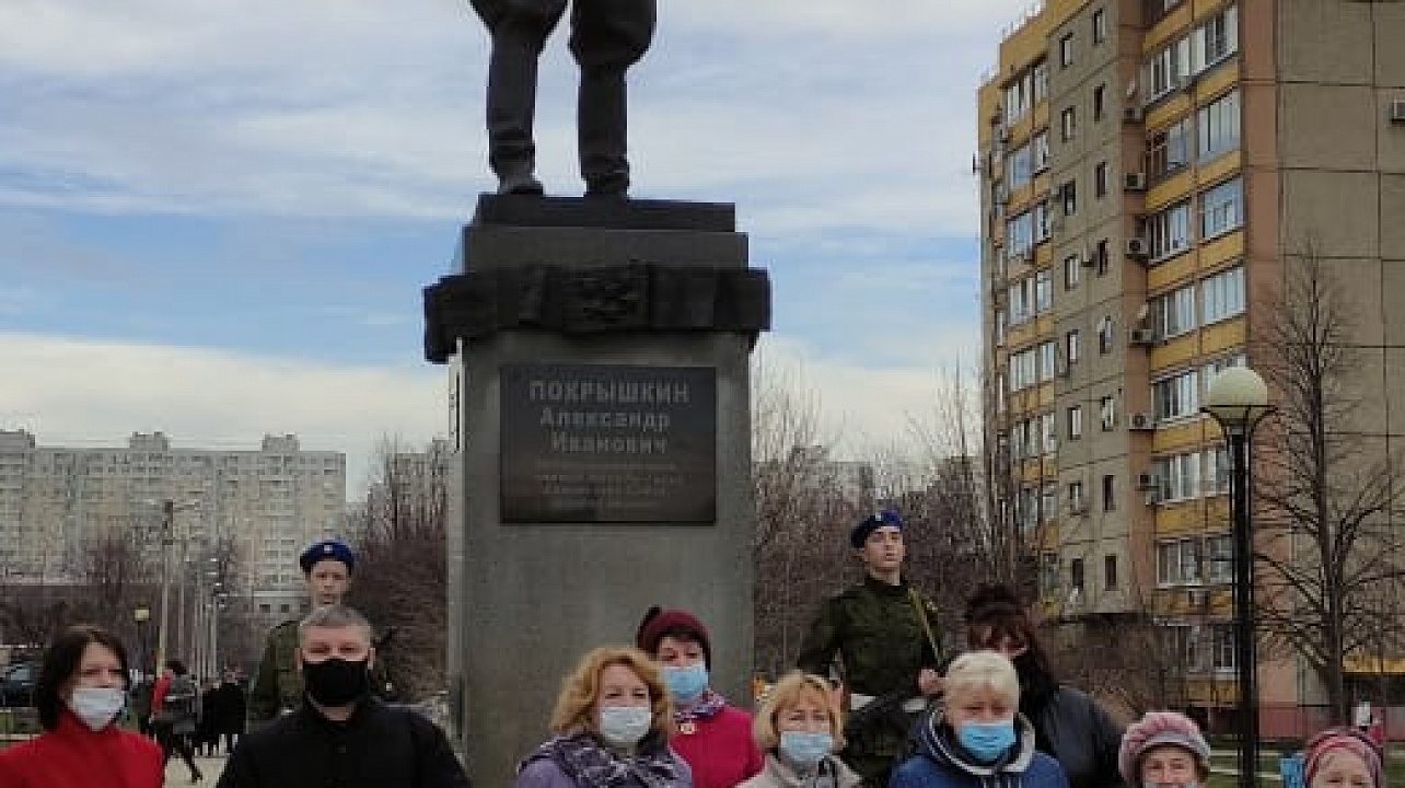 В Прикубанском округе у всех памятников героям Великой Отечественной войны прошли памятные мероприятия и возложение цветов