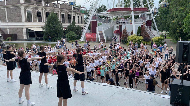 «Танцы КРД»: более 300 человек приняли участие в фестивале хореографического искусства