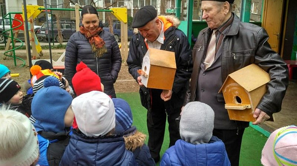 Городской совет ветеранов совместно с детскими садами и школами проводит экологическую акцию