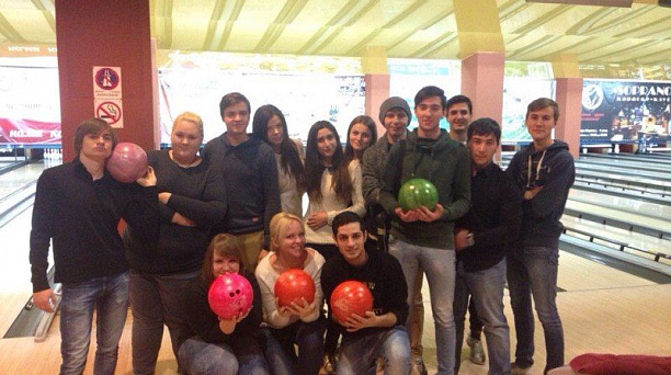 В Центральном округе состоялся турнир по боулингу